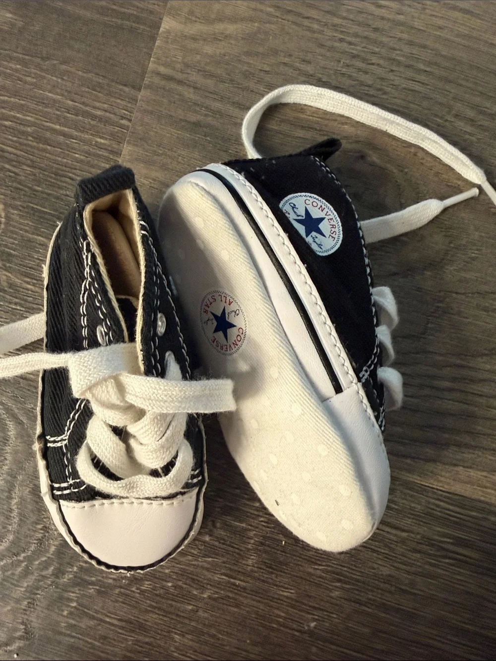 Converse Baby Size 2 Crib Shoes Black Classic High-Top Sneakers